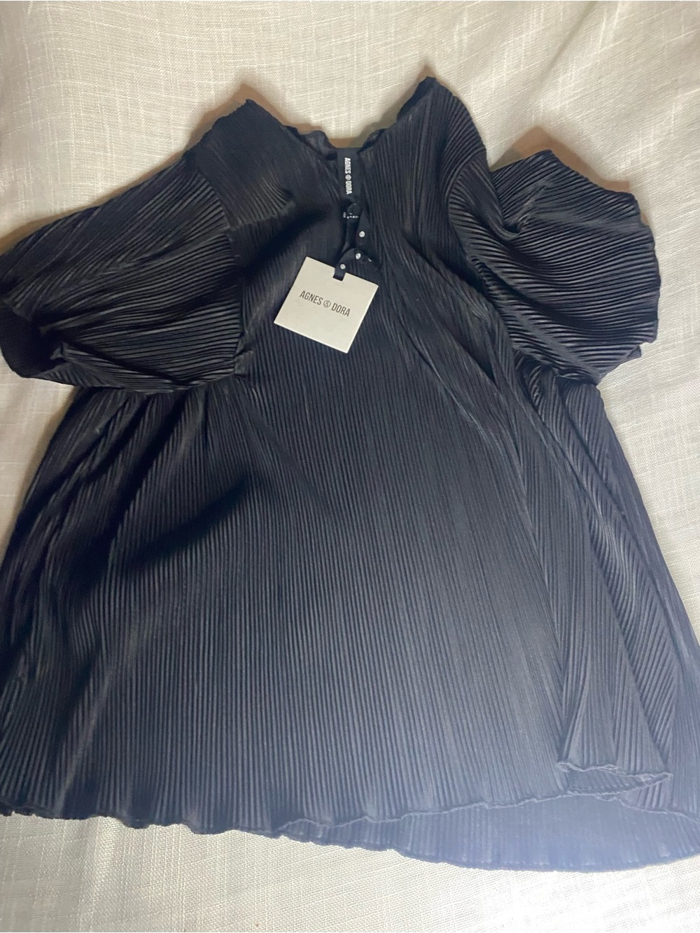 Agnes & Dora Black Pleated Puff-Sleeve Blouse